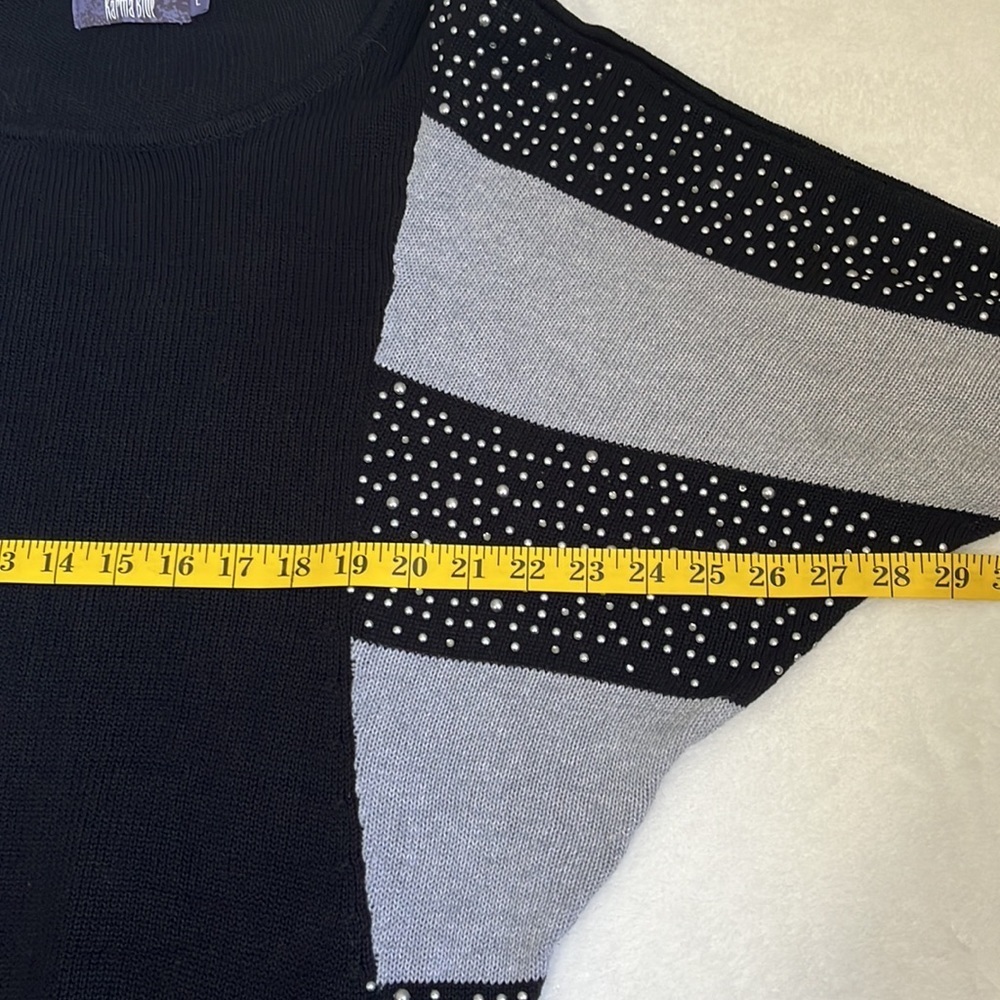 Karma Blue Women’s Dolman Sleeve Sweater Size Large - Picture 6 of 8